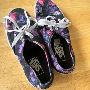 New w/o tags, VANS authentic warped floral sneakers women's size 5.5 NOT WORN